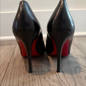 Christian Louboutin Classic Black Simple Stiletto Heels